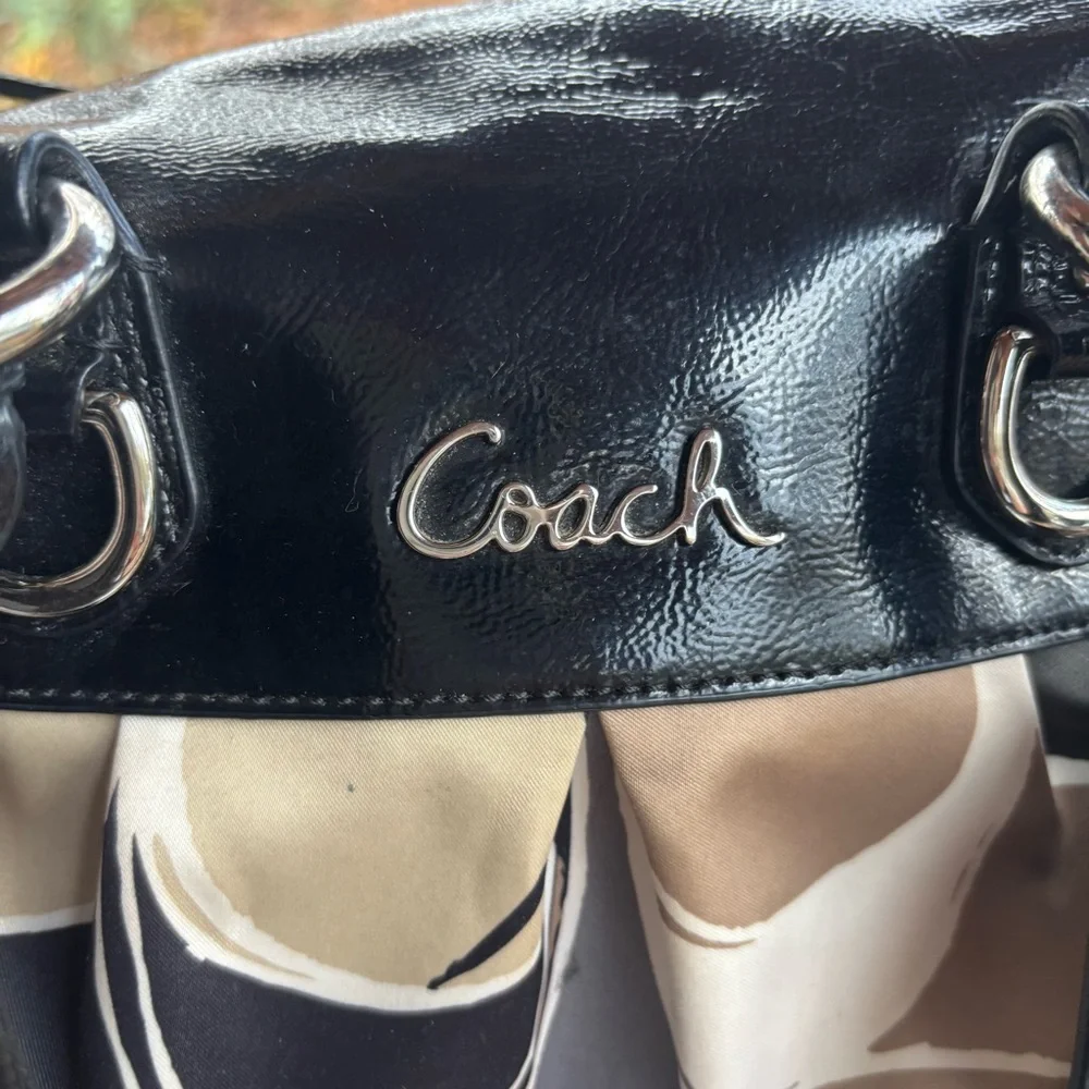 2011 Coach Ashley Satin Scarf Print Satchel